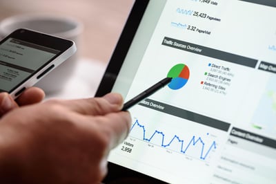 Devenir rédacteur web seo : compétences, missions et bonnes pratiques en 2025