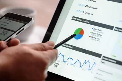 Devenir rédacteur web seo : compétences, missions et bonnes pratiques en 2025
