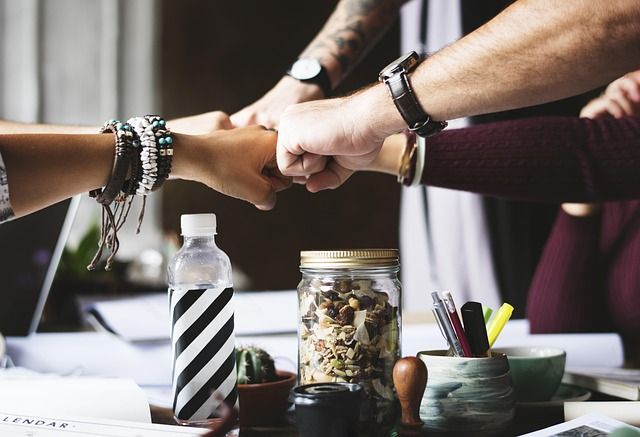 Attestation sur l’honneur de non-condamnation : guide complet et conseils en 2025