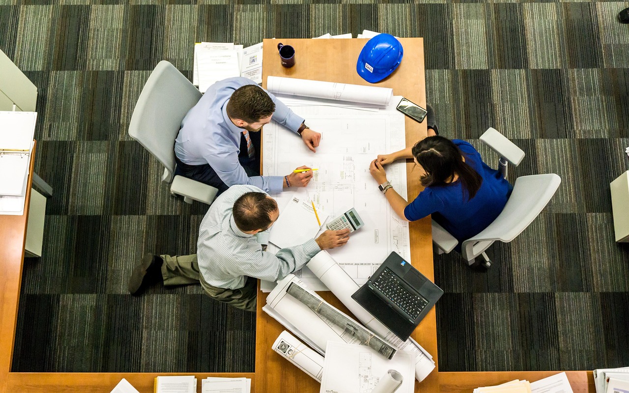 découvrez comment élaborer un plan de communication de crise efficace pour gérer les situations d'urgence, protéger la réputation de votre entreprise et assurer une communication claire avec toutes vos parties prenantes.